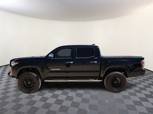 Used 2023 Toyota Tacoma Limited RWD image 2