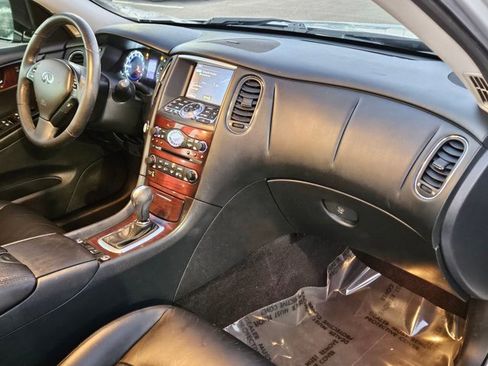 Used 2017 INFINITI QX50 2WD w/ Premium Plus Package image 22