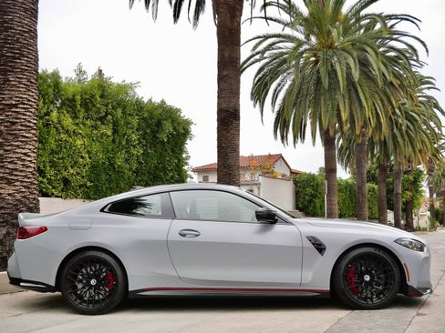 Used 2023 BMW M4 CSL image 4