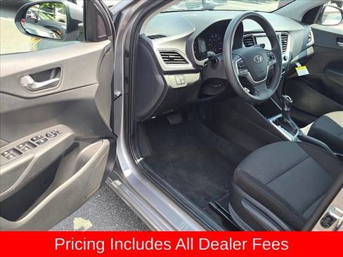 Used 2022 Hyundai Accent SEL FWD image 9