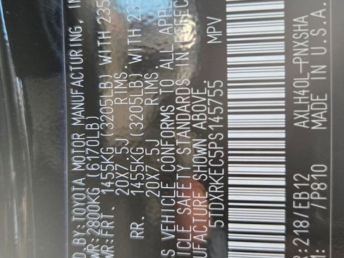 Used 2023 Toyota Sienna XSE FWD image 14