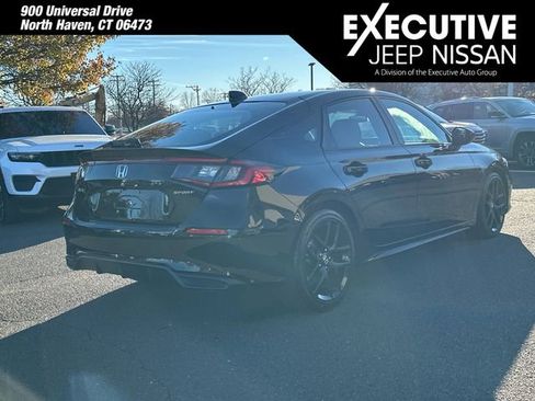 Used 2025 Honda Civic Sport image 2