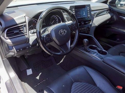Used 2024 Toyota Camry SE FWD image 9