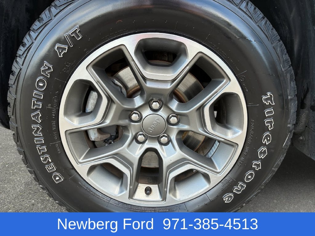 Used 2020 Jeep Cherokee Trailhawk AWD/4WD image 10