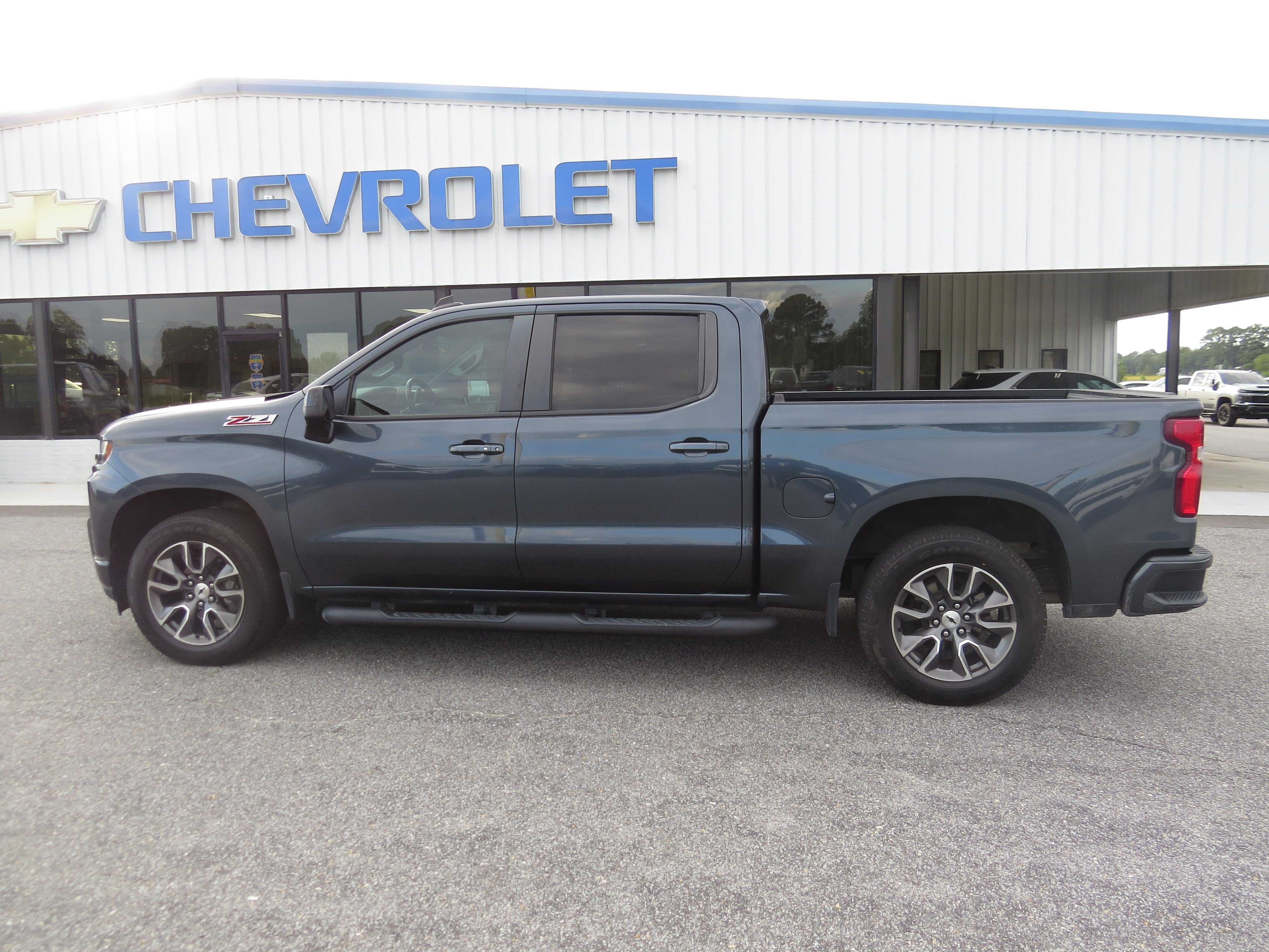 Used 2020 Chevrolet Silverado 1500 RST AWD/4WD image 29