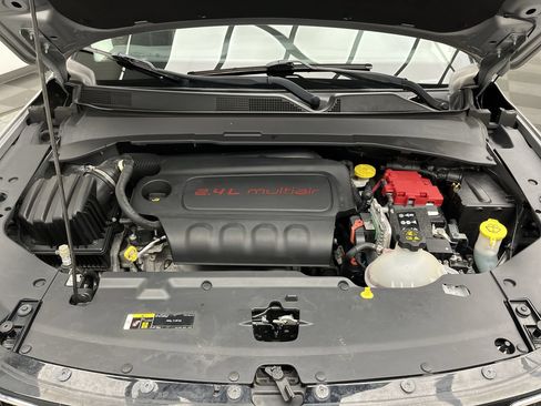 Used 2020 Jeep Compass Latitude w/ Cold Weather Group AWD/4WD image 24
