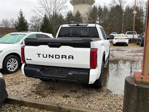 Used 2022 Toyota Tundra SR5 image 3