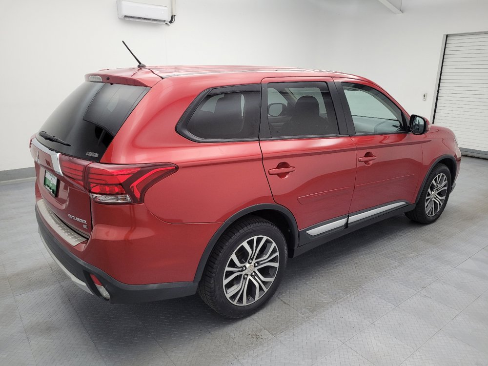 Used 2016 Mitsubishi Outlander SE AWD/4WD image 10