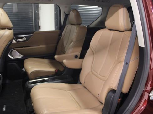 New 2025 INFINITI QX80 Sensory image 37