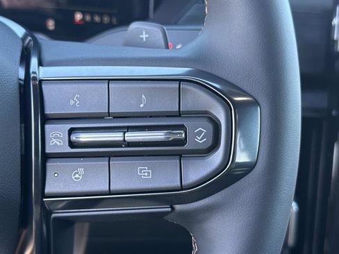 New 2026 GMC Acadia AT4 w/ Luxury Package image 27