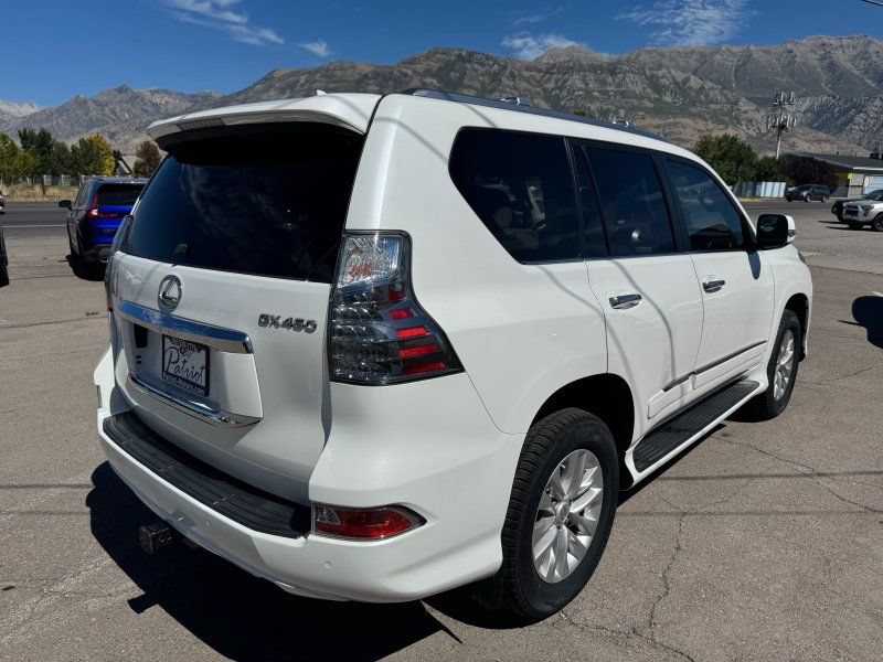 Used 2014 Lexus GX 460 w/ Premium Package AWD/4WD image 5