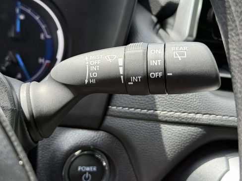 Used 2025 Toyota RAV4 XLE w/ Convenience Package image 30