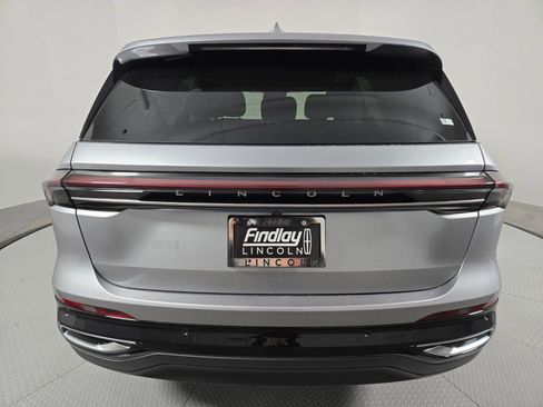 New 2026 Lincoln Nautilus Premier image 5