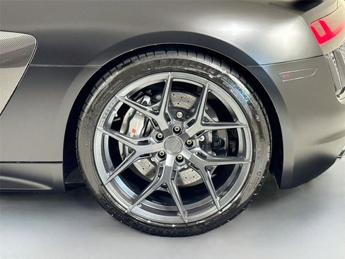 Used 2017 Audi R8 V10 plus image 39