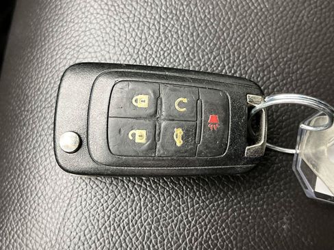 Used 2016 Chevrolet Cruze LTZ w/ Sun, Sound and Sport Package FWD image 27