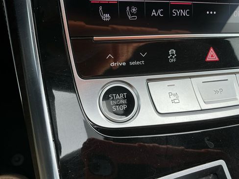Used 2025 Audi Q7 3.0T Prestige w/ Prestige Package AWD/4WD image 24