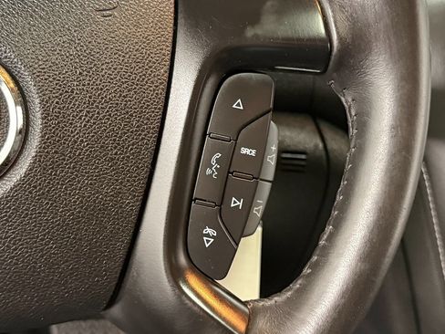 Used 2017 Buick Enclave Premium w/ Trailering Package AWD/4WD image 19