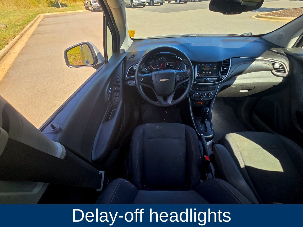Used 2019 Chevrolet Trax LS FWD image 15