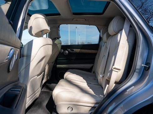 Used 2023 Genesis GV80 2.5T w/ Advanced Package image 28