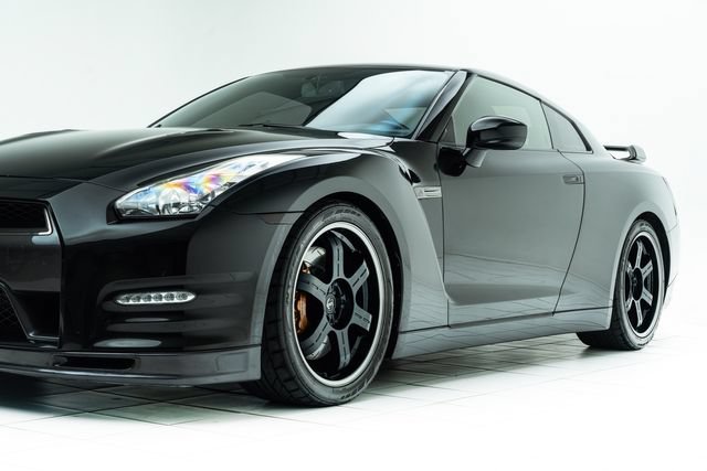 Used 2014 Nissan GT-R Track Edition AWD/4WD image 9