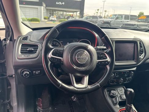 Used 2021 Jeep Compass Trailhawk image 17