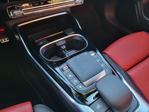 Used 2022 Mercedes-Benz CLA 35 AMG 4MATIC image 30