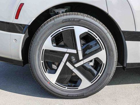 New 2026 Hyundai Ioniq 9 Calligraphy AWD/4WD image 8