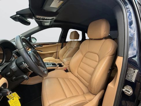 Used 2018 Porsche Macan S AWD/4WD image 10
