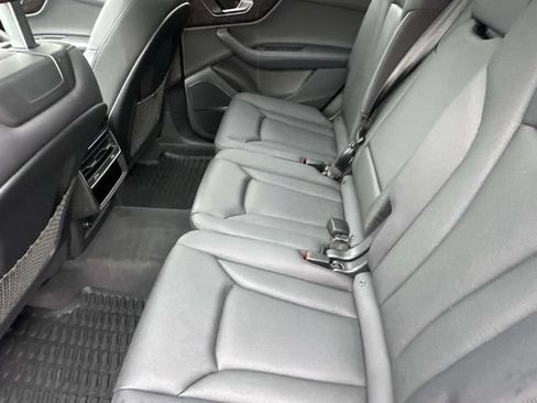 Used 2023 Audi Q7 3.0T Premium Plus w/ Premium Plus Package AWD/4WD image 13