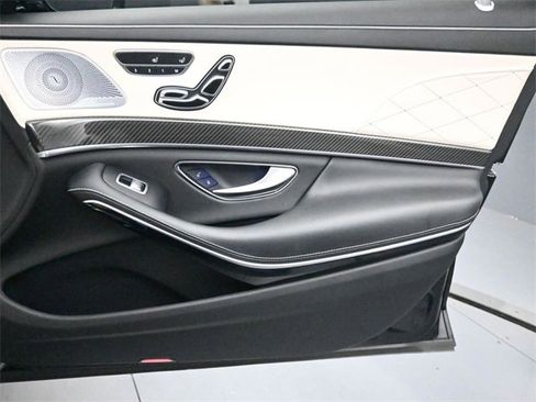 Used 2019 Mercedes-Benz S 63 AMG S 4MATIC Sedan image 29