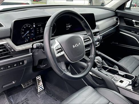 Used 2025 Kia Telluride SX Prestige AWD/4WD image 11