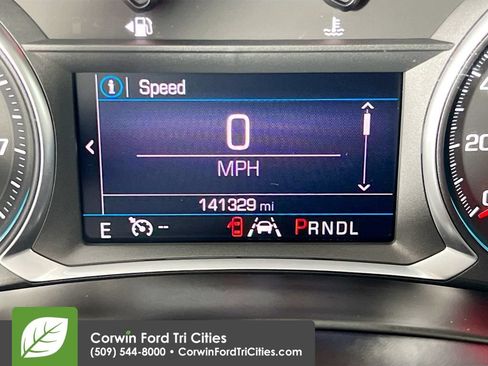 Used 2020 Chevrolet Equinox LT AWD/4WD image 2