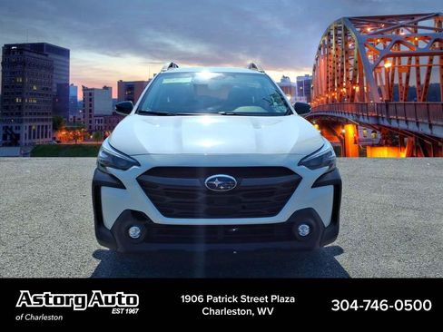Used 2024 Subaru Outback Premium AWD/4WD image 8