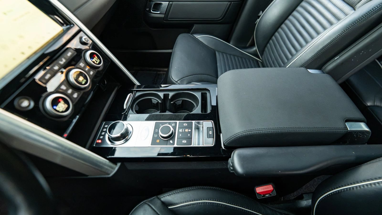 Used 2020 Land Rover Discovery HSE AWD/4WD image 50