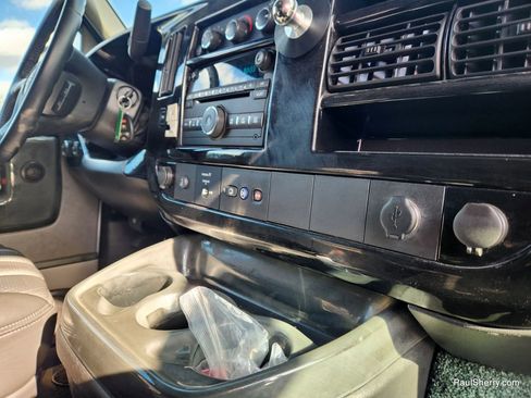 Used 2013 GMC Savana 2500 image 48