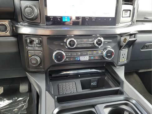 New 2026 Ford F350 Lariat w/ Lariat Premium Package AWD/4WD image 13