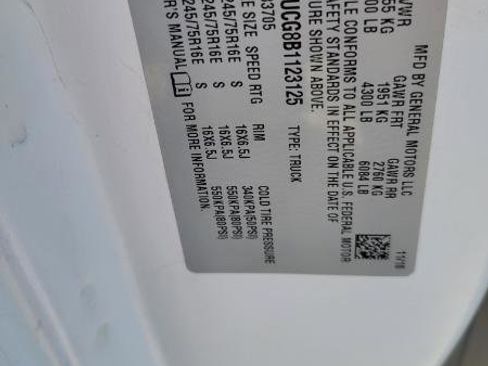 Used 2011 Chevrolet Express 3500 Extended RWD image 40