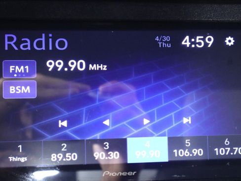 Used 2013 Ford F150 XLT AWD/4WD image 17