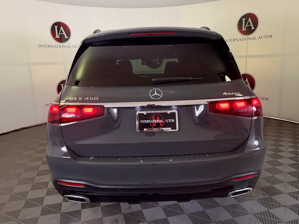 Used 2026 Mercedes-Benz GLS 450 4MATIC image 7