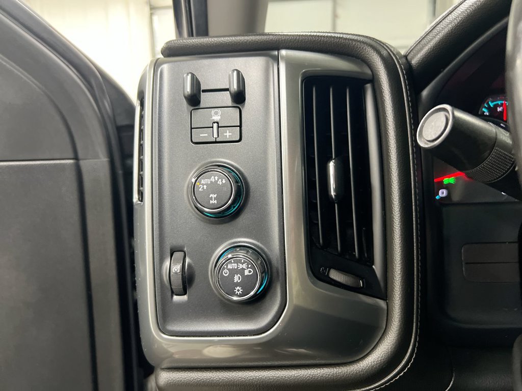 Used 2017 Chevrolet Silverado 1500 LTZ Z71 w/ LTZ Plus Package AWD/4WD image 19