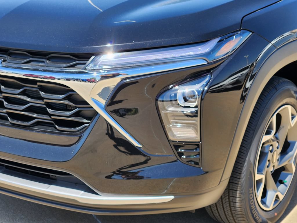 New 2026 Chevrolet Trax LT w/ LT Convenience Package FWD image 6