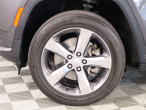 Used 2021 Jeep Grand Cherokee L Limited image 21