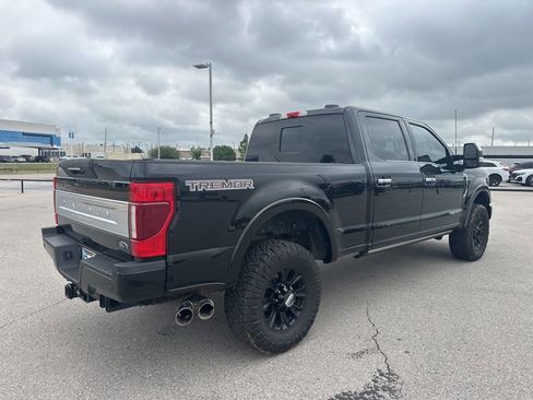 Used 2022 Ford F250 Platinum w/ Tremor Off-Road Package AWD/4WD image 4