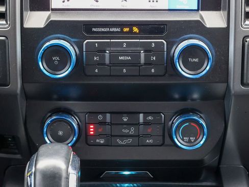 Used 2019 Ford F150 XLT w/ Equipment Group 302A Luxury image 8