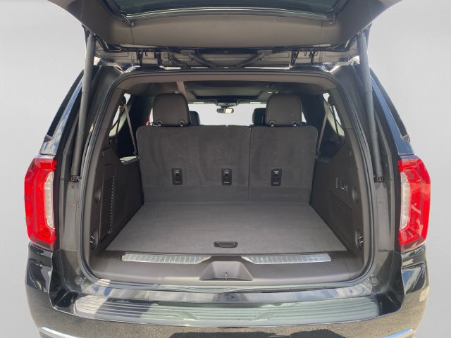 Used 2024 GMC Yukon XL Denali AWD/4WD image 36