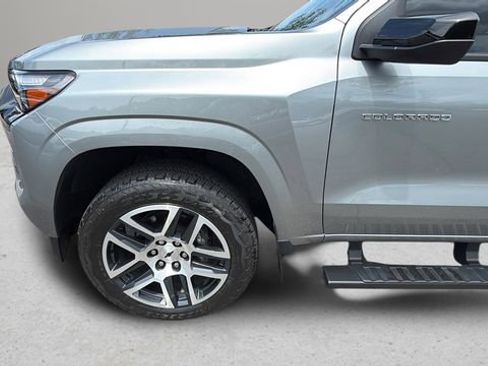 Used 2024 Chevrolet Colorado Z71 w/ Z71 Convenience Package 2 AWD/4WD image 33