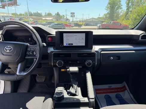 Used 2025 Toyota 4Runner TRD Off-Road AWD/4WD image 10