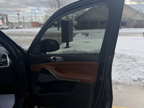 Used 2019 BMW X7 xDrive50i w/ M Sport Package image 35