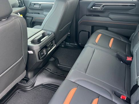 New 2026 GMC Sierra 2500 AT4 w/ AT4 Premium Plus Package image 9
