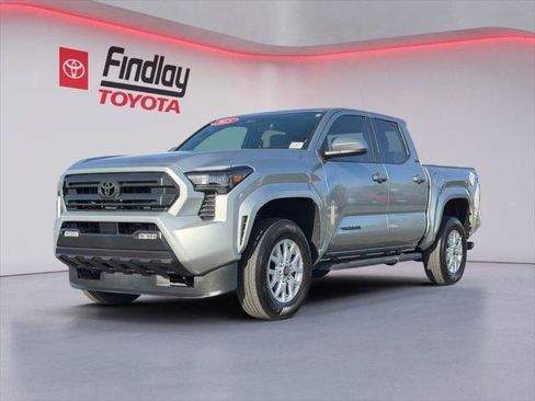 Certified 2025 Toyota Tacoma SR5 AWD/4WD image 1